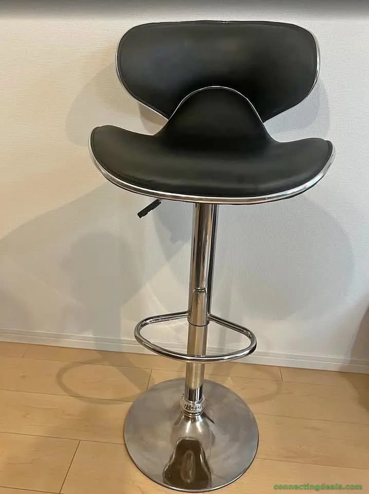 Black Adjustable Bar Stool / High Chair