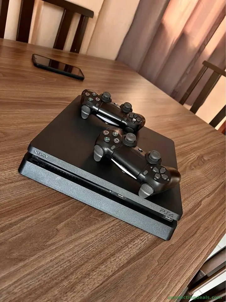 Vendo PlayStation 4 slim 1 TB