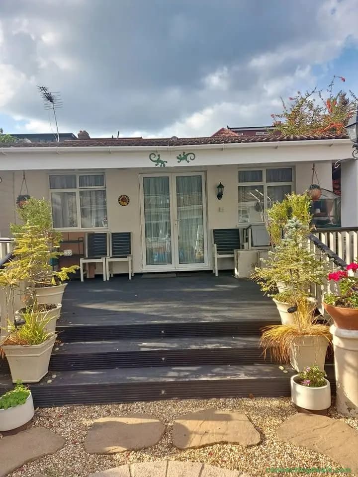 1 Bed 1 Bath Apartment
