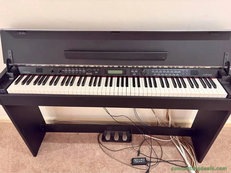 Piano Medeli CDP5200 digital