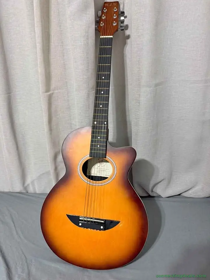 HIH Acoustic Folk Guitar – مستعملة بحالة ممتازة