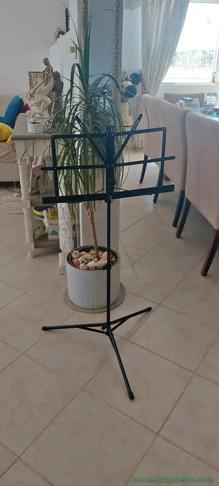 Music stand