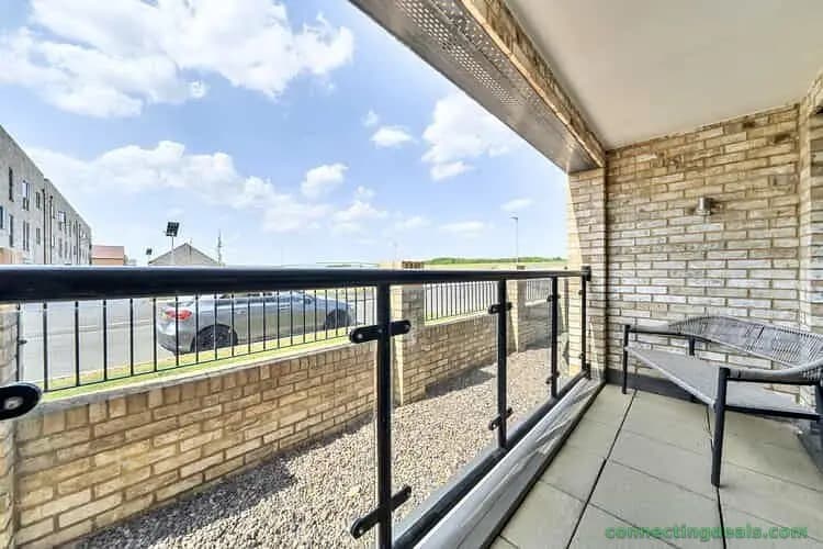 2 beds 1 bathroom – Flat