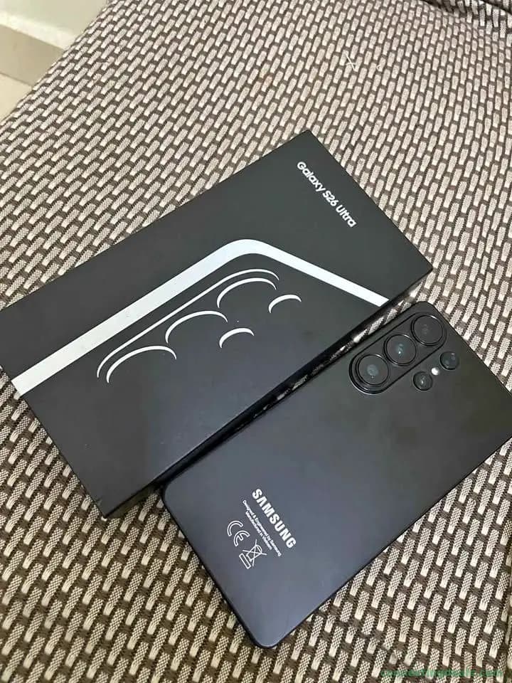 Galaxy S26 Ultra clown phone