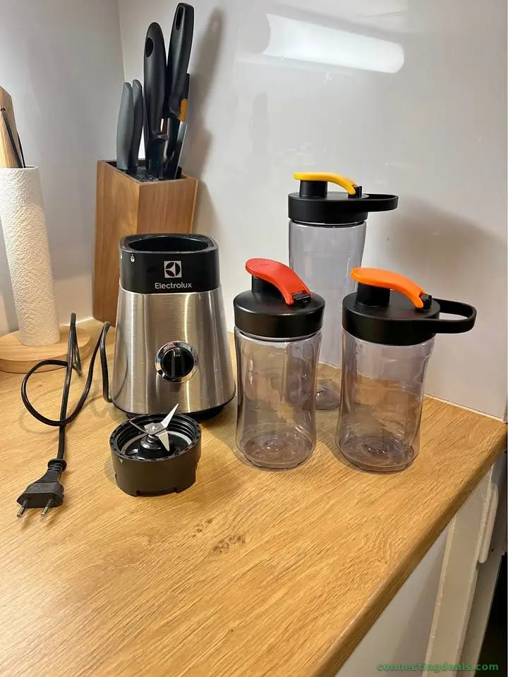 Myyntiin Electroluxin blenderi