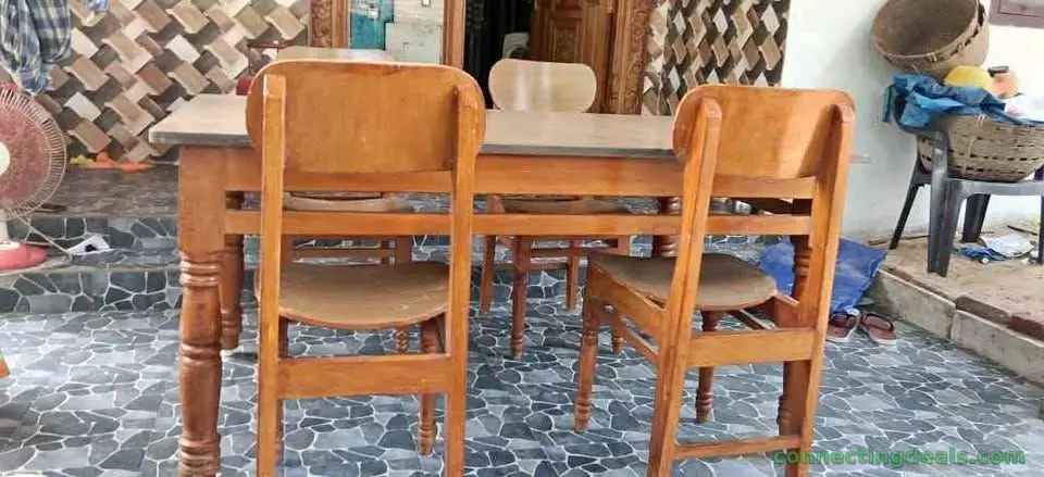 Taining table