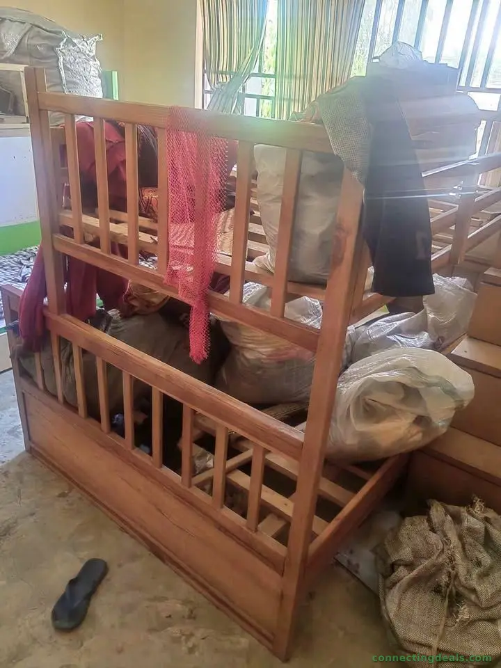 Up and down bed