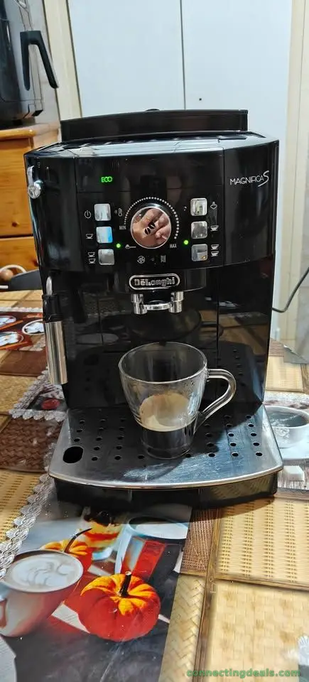 de vanzare espresor automat Delonghi Magnifica S