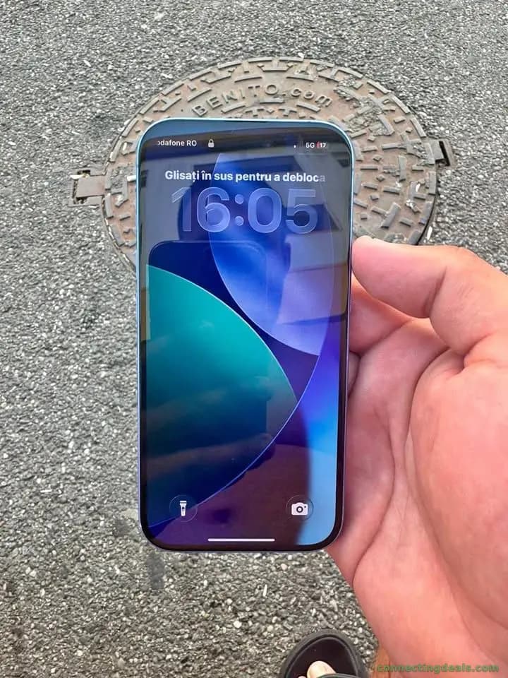 iPhone 16