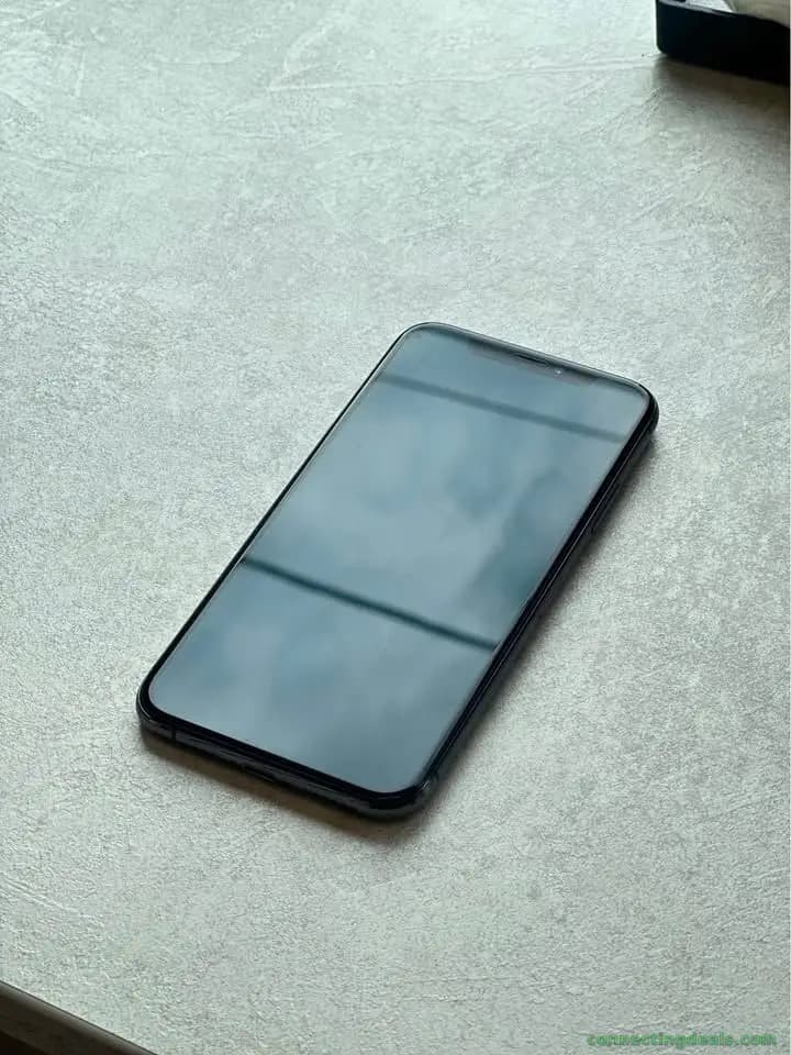 Vând iPhone XS