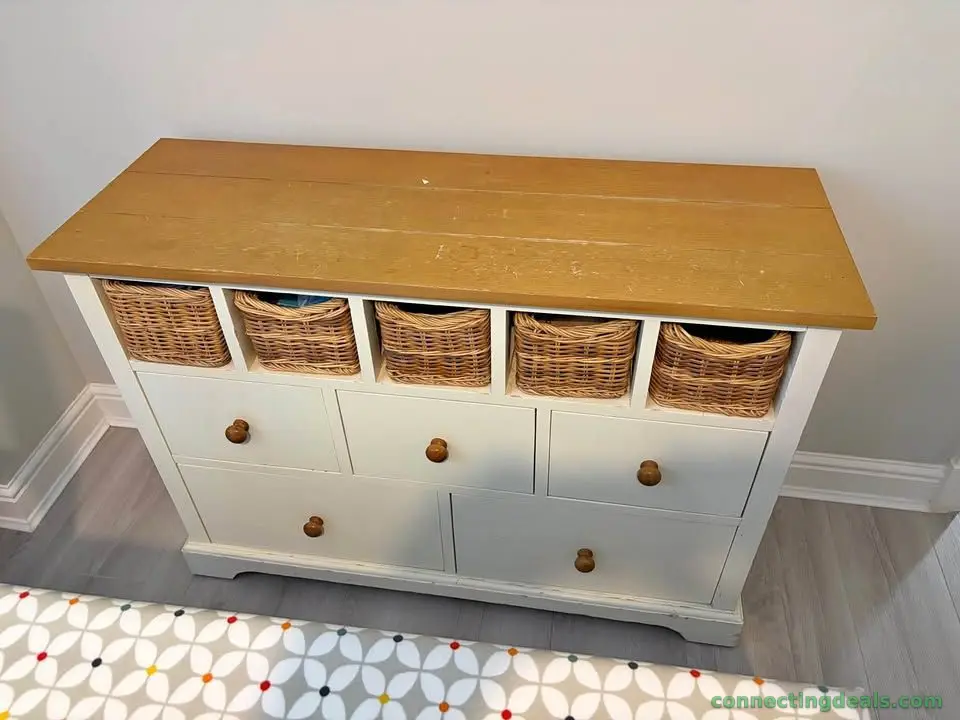Wooden dresser