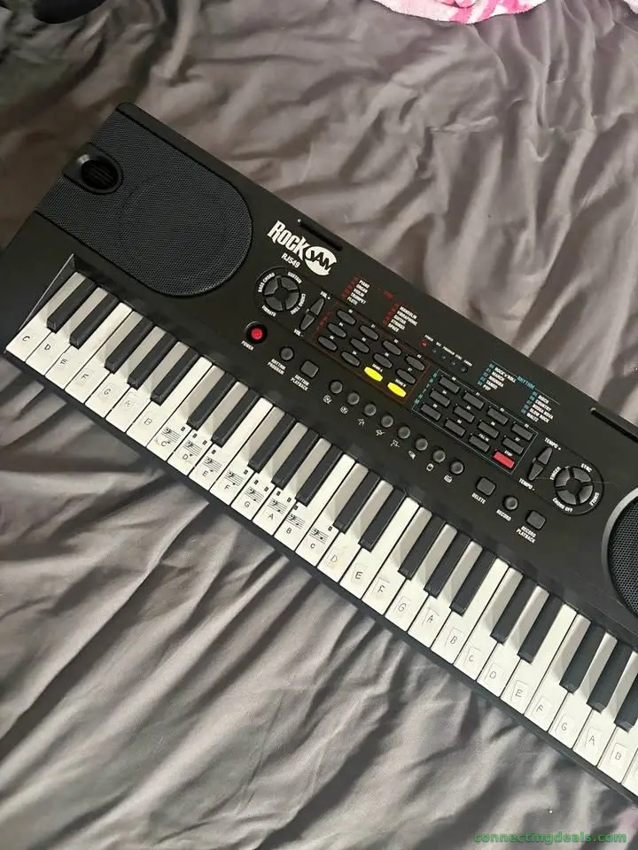 piano keyboard
