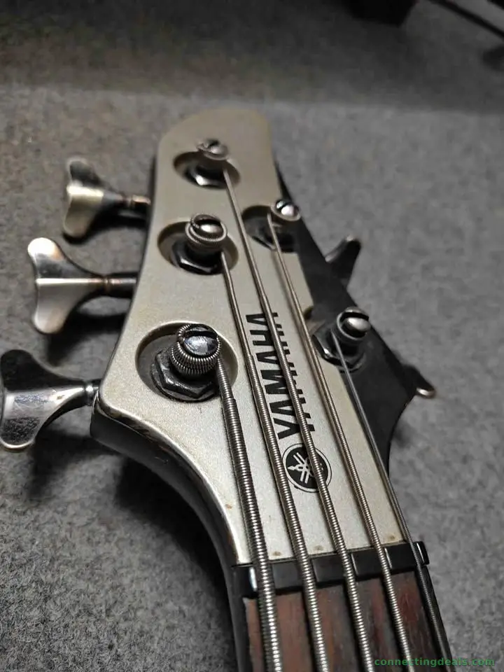 Yamaha RBX 375 5 strings bass guitar.