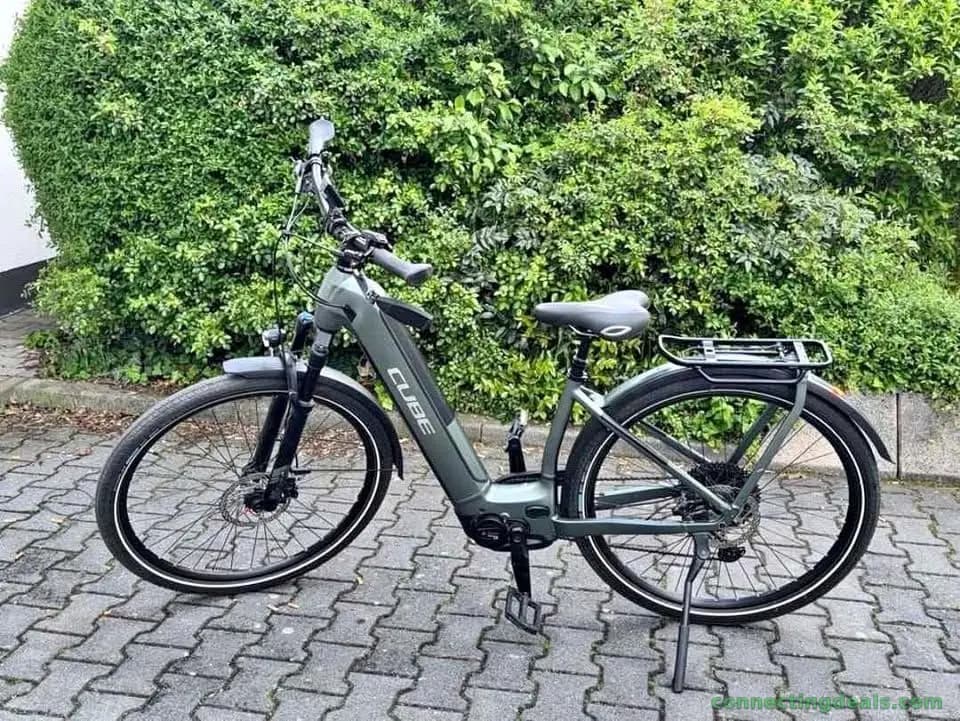 Ebike cube Elektrofahrrad mit allem Zubehör