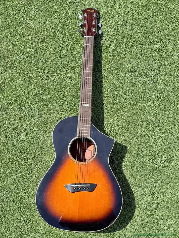 YAMAHA CSF-60 Parlor Guitar