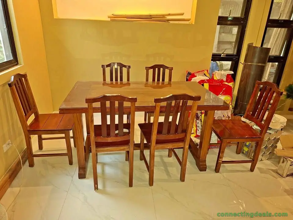 Dining table 6 seater