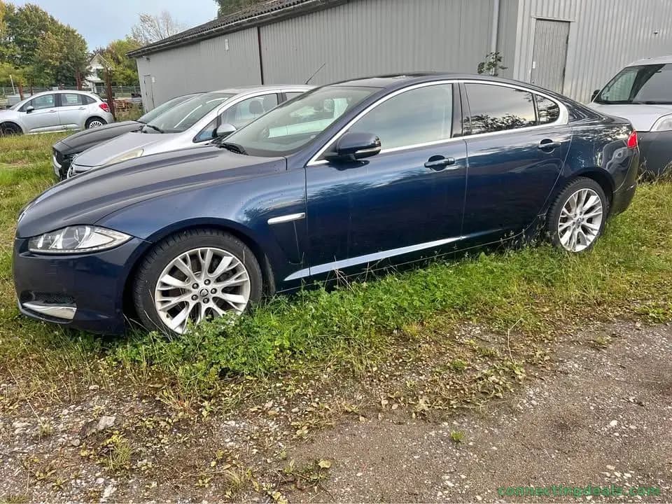 2012 Jaguar XF Luxury.UDEN