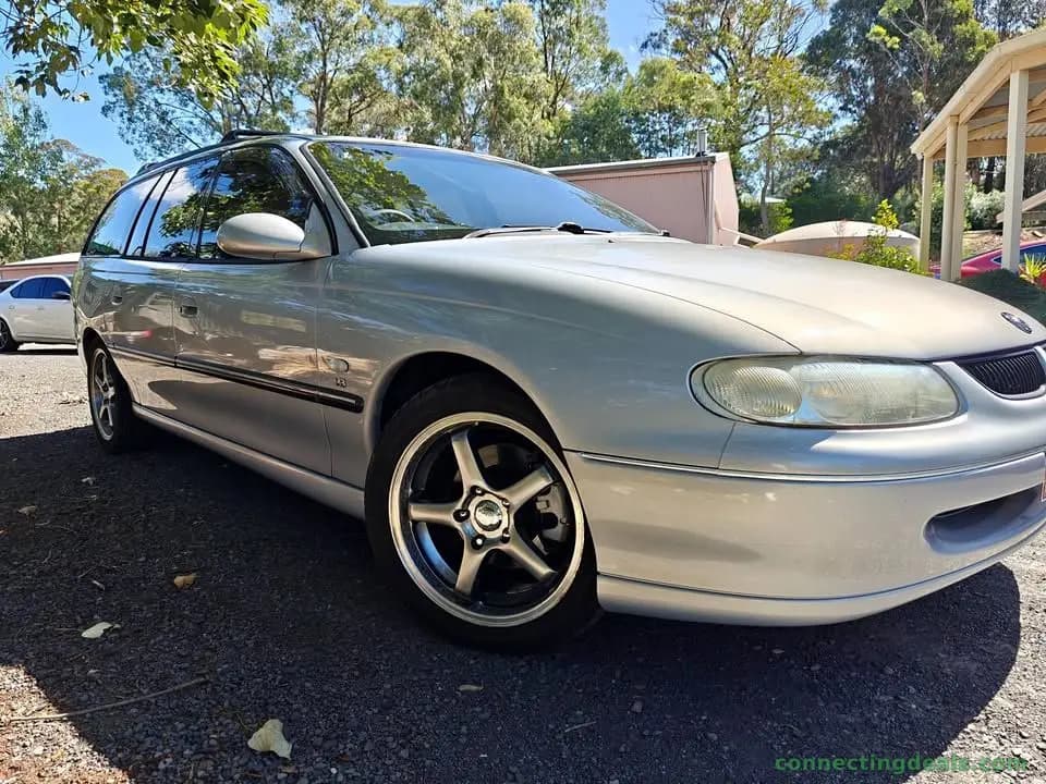 1998 Holden commodore berlina vt v8