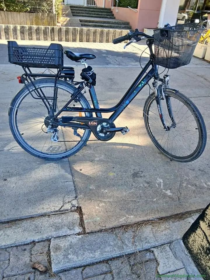 Vélo électrique as céder contre un VVT taille M