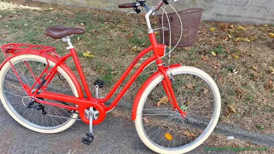 Vélo de ville Elops très bon état et révisé pour