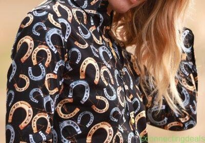 lucky-charm-horseshoe-womens-print-shirt-924666-2