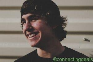 2 Bed Flat for Sale in Milwaukee – Chain Free in Milwaukee