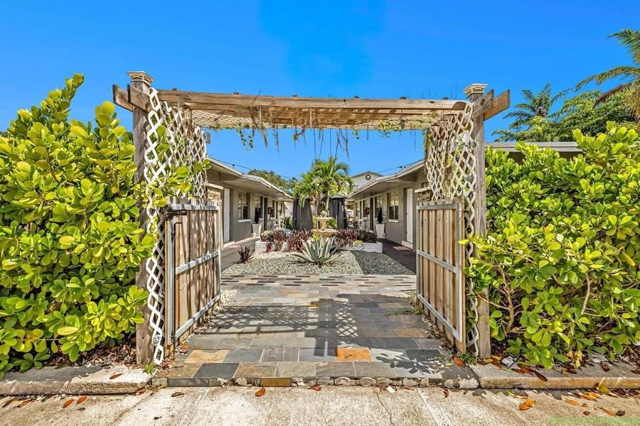 1 Bed 1 Bath – Apartment
