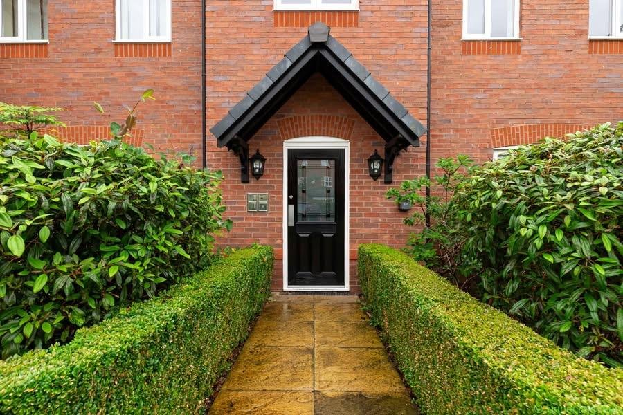 1 bed 1 bathroom – Flat