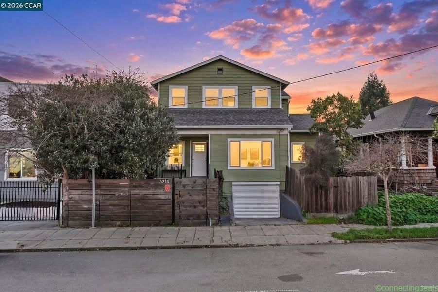 2 Beds 1 Bath Apartment