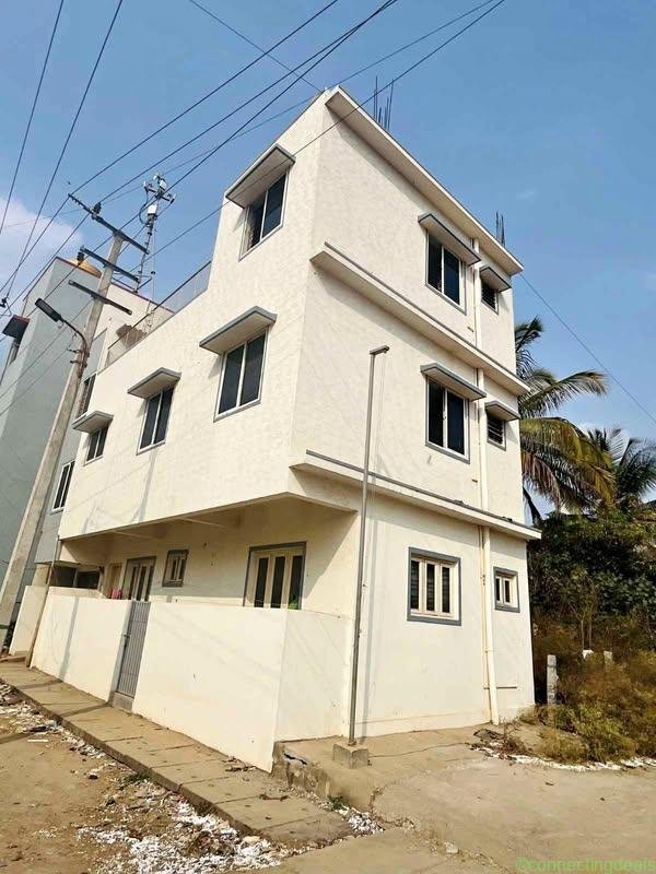 2 Beds 1 Bath – House