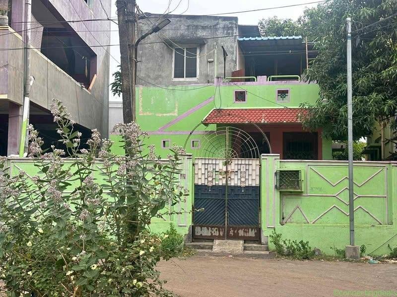 2 beds 2 bathrooms – House