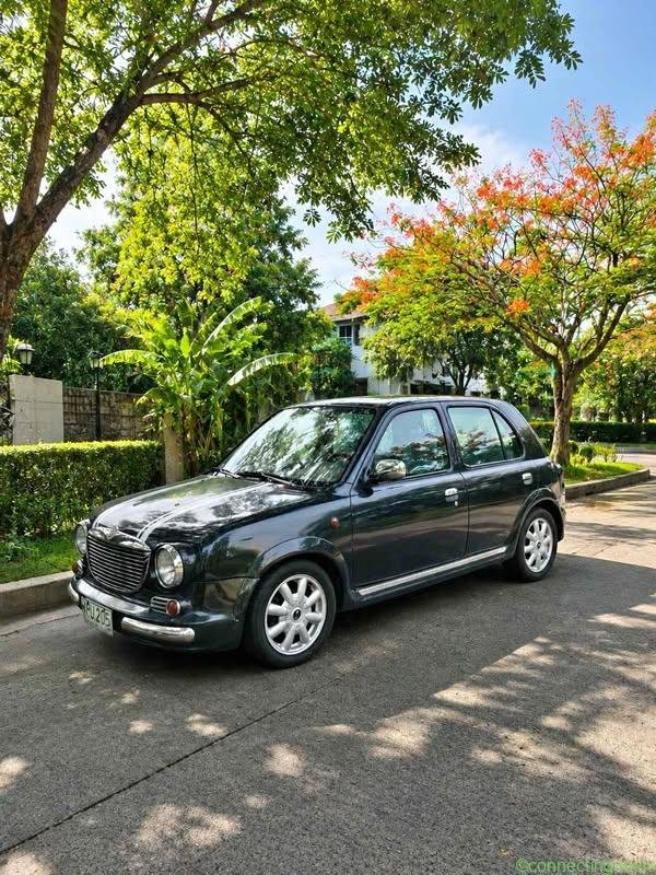 2000 Nissan Verita