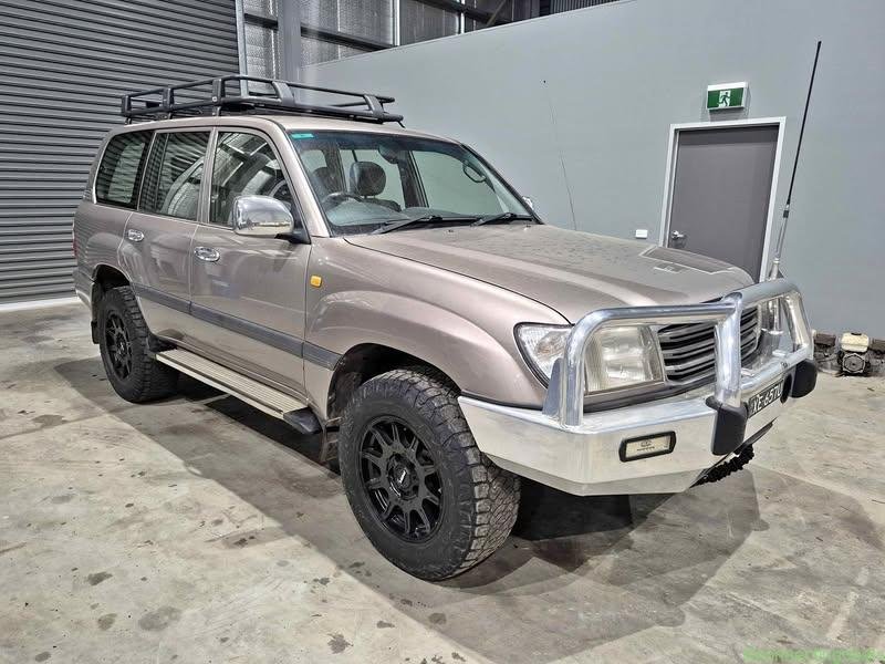 2005 Toyota Landcruiser 100