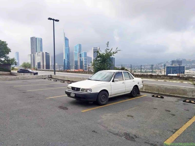 2008 Nissan Otro