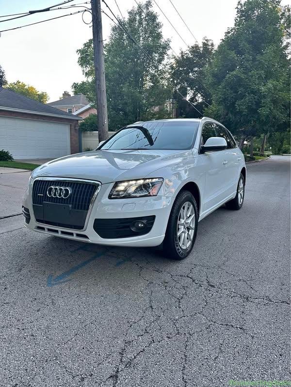 2012 Audi Q5 · 2.0T Premium Plus Sport Utility 4D