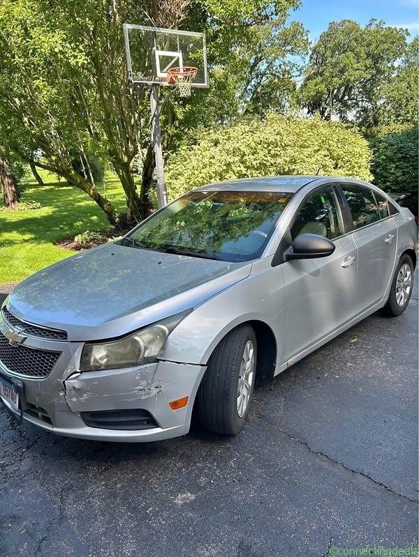 2012 Chevrolet Cruze LS Sedan 4D