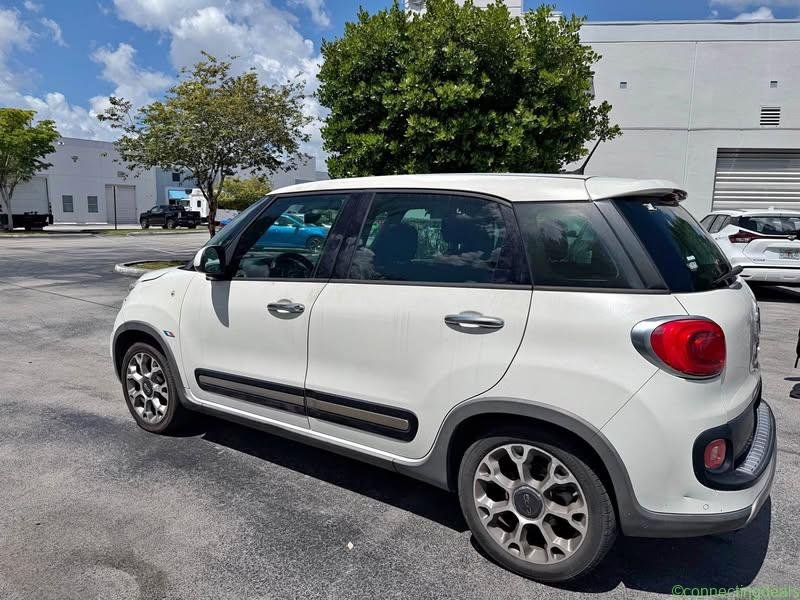 2014 Fiat 500L Trekking Hatchback 4D