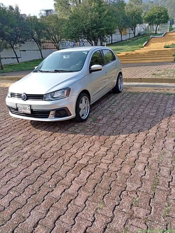 2018 Volkswagen Gol