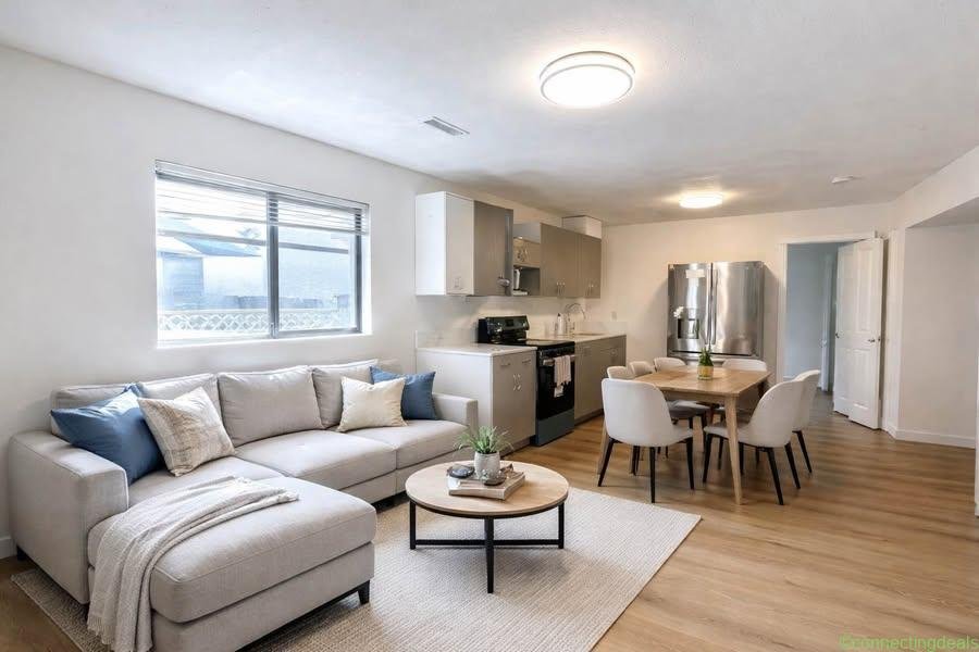 3 Beds 1 Bath – House