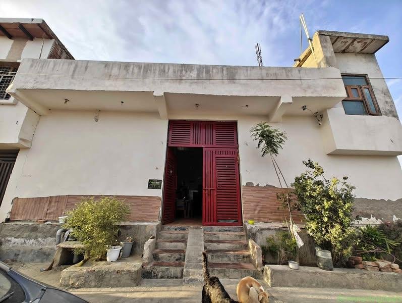 3 beds 3 bathrooms – House