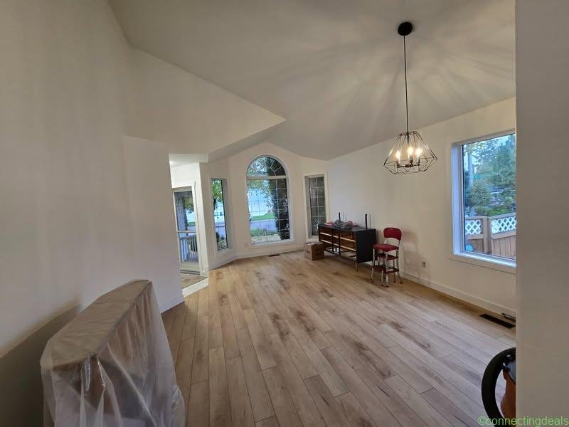4 Beds 2.5 Baths House