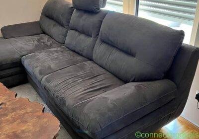 4 Sitzer Kunstleder Microfaser Sofa mit Ottomane in Frankfurt