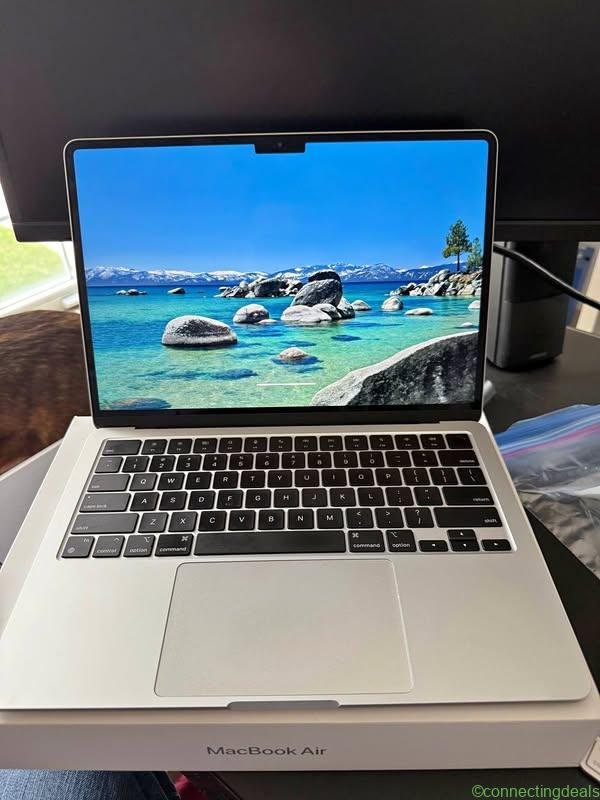 Apple MacBook Air M3 13-inch – 16GB RAM, 256GB SSD
