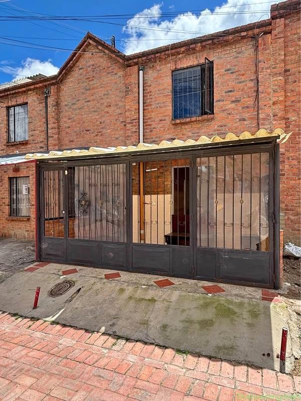 Arriendo apto BARANDILLAS