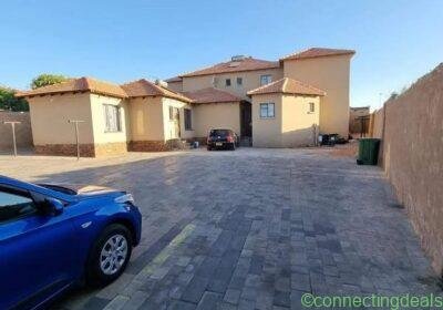 Batchelor suite in Clayville ext 34 in Johannesburg