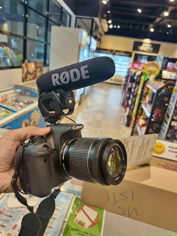 Canon 700D