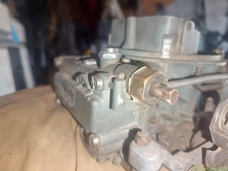 Carbrator 4 baril