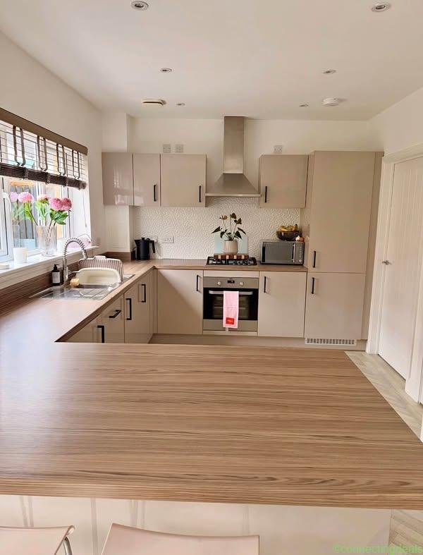Cashmere kitchen