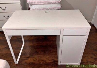 desk in Houston