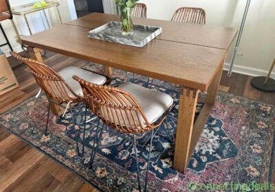 Free ad: Dining Table and Chairs in New York. Dining Table and Chairs in New York